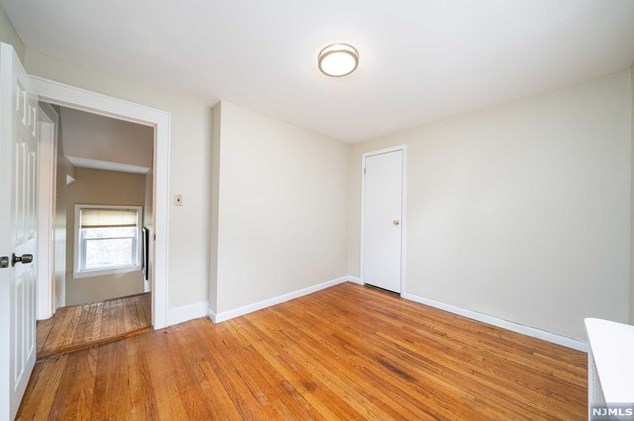 652 Tilden Ave, Teaneck NJ 07666-1847 exterior