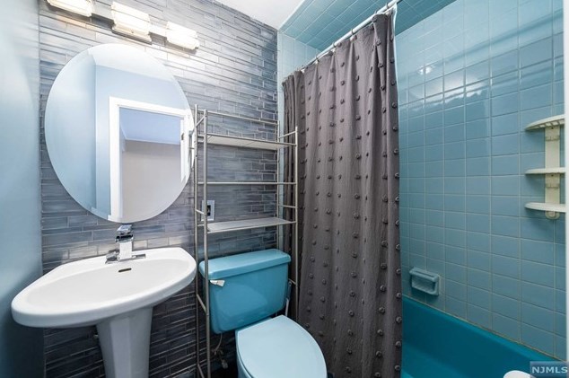 652 Tilden Ave, Teaneck NJ 07666-1847 exterior