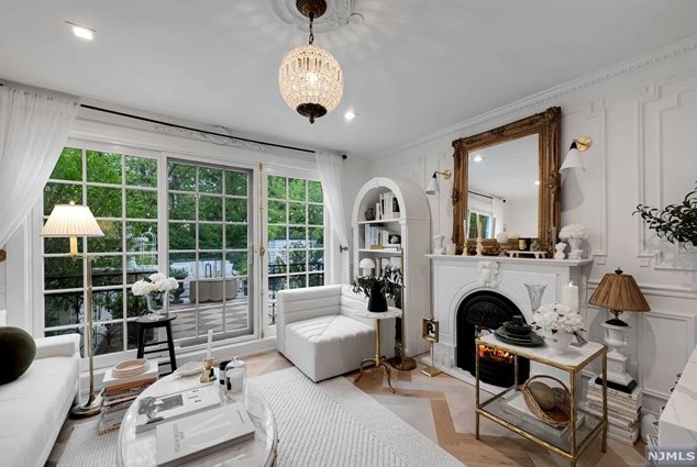 1408 14 St, West Fort Lee NJ 07024-2007 exterior