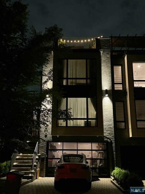 1408 14 St, West Fort Lee NJ 07024-2007 exterior