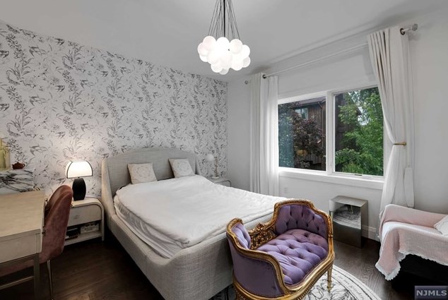 1408 14 St, West Fort Lee NJ 07024-2007 exterior