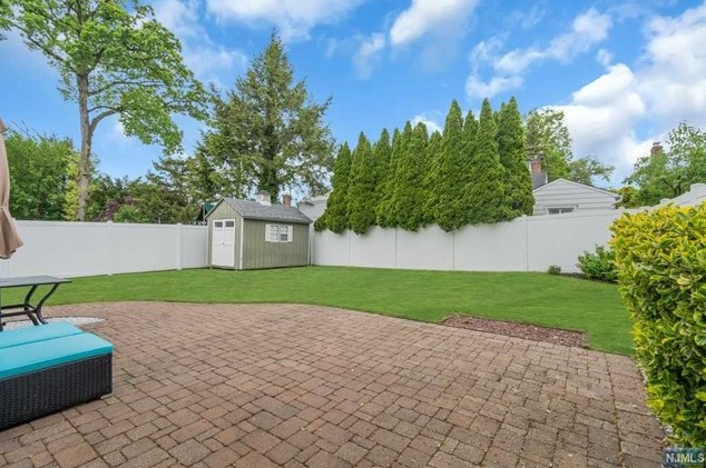 47 Kingston Ave, Paterson NJ 07506-1204 exterior