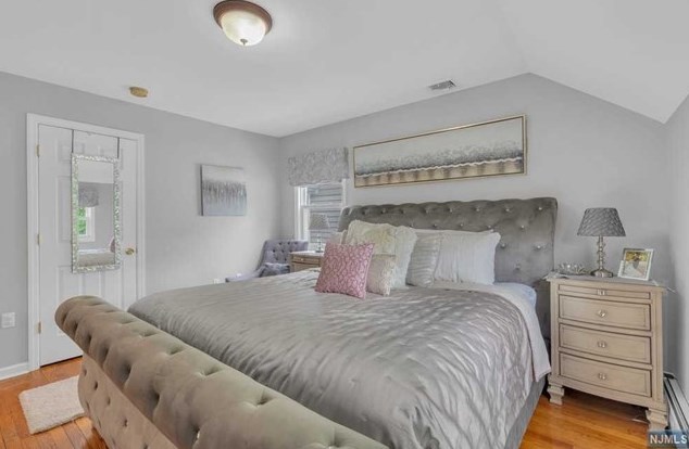 47 Kingston Ave, Paterson NJ 07506-1204 exterior