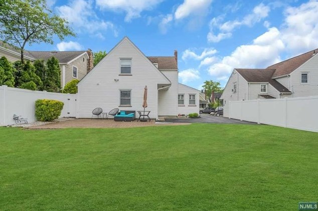 47 Kingston Ave, Paterson NJ 07506-1204 exterior