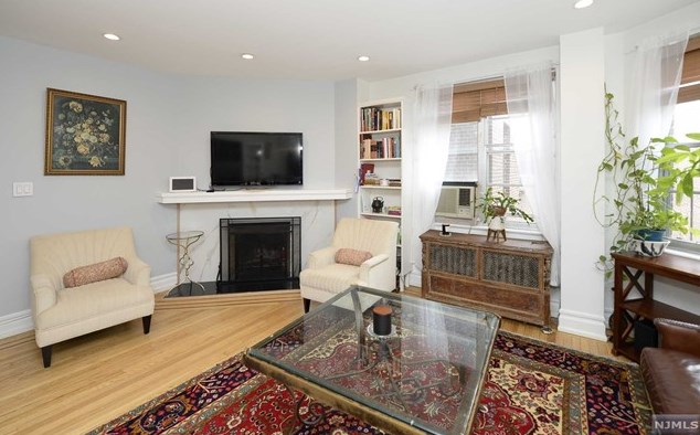 100 E Palisade Ave #c31, Englewood, NJ 07631