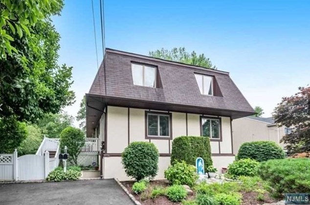 26 7th St #b, Cresskill, NJ 07626