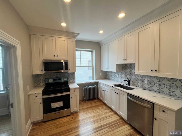 241 Kearny Ave #5, Kearny, NJ 07032