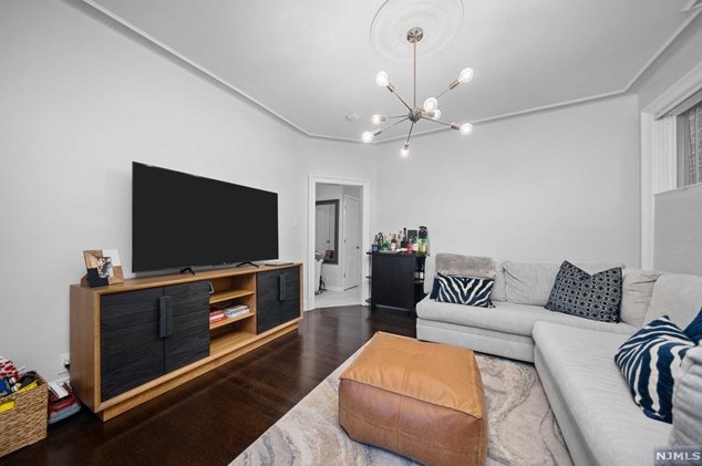 41 63rd St, West New York, NJ 07093