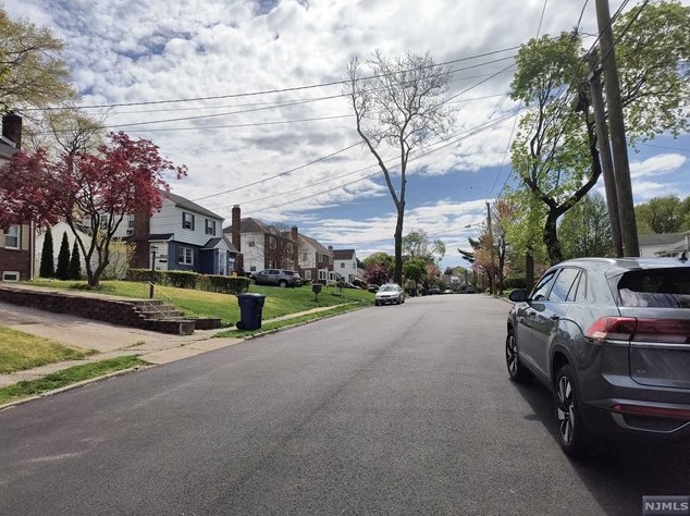 475 Colonial Ter, Hackensack NJ  07601-1426 exterior