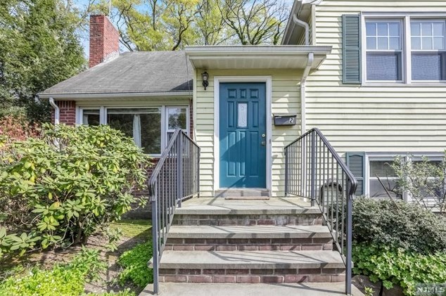 2 John St, Norwood, NJ 07648-1703