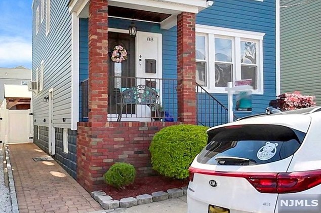 88 Devon Terrace, Kearny, NJ 07032