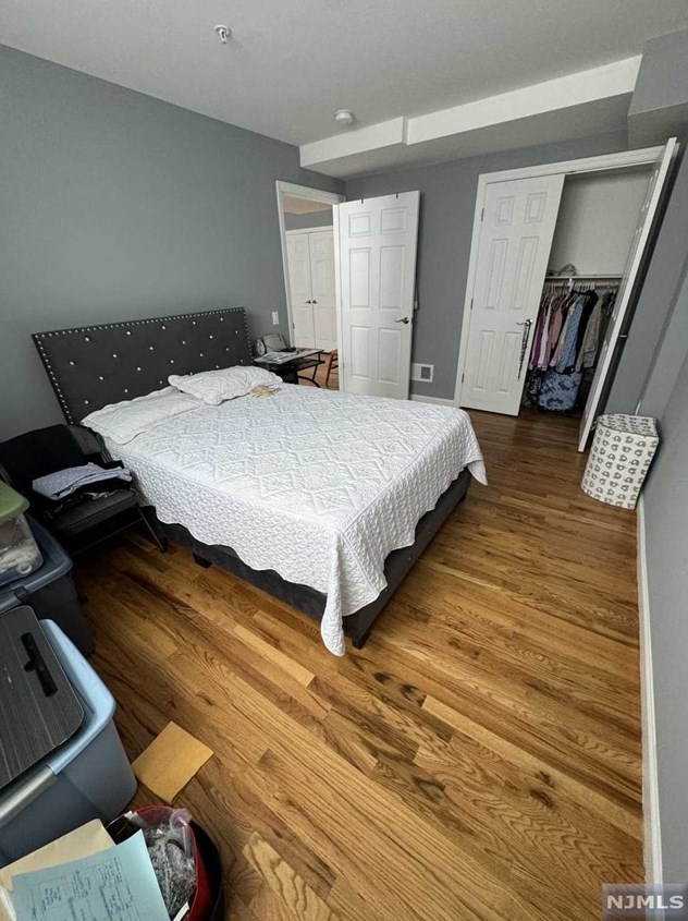 231 Dayton Ave, Clifton, NJ 07011-1506