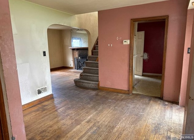 133 Ackerman St, Maywood NJ 07607-1912 exterior