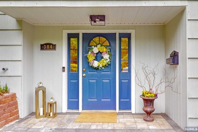 384 Martom Rd, Wyckoff, NJ 07481