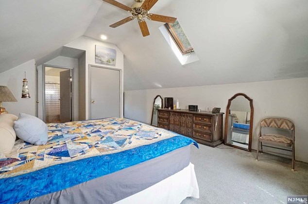 321 Griggs Ave, Teaneck NJ 07666-3101 exterior