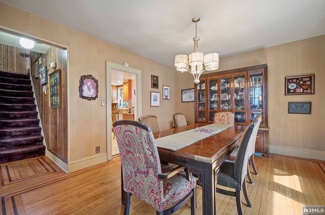 321 Griggs Ave, Teaneck NJ 07666-3101 exterior