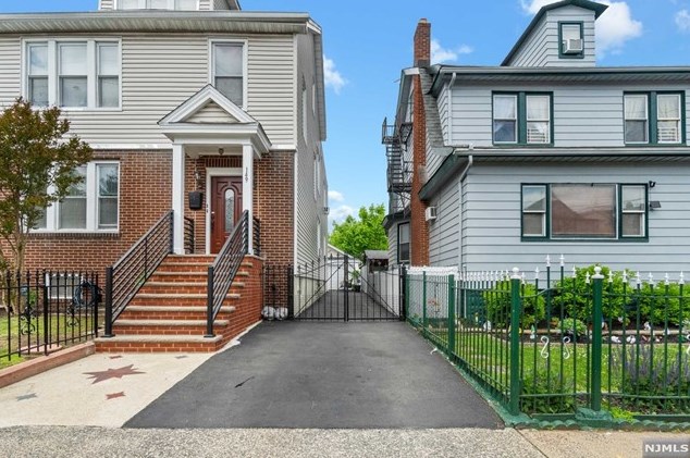 149 N 15th St, Bloomfield, NJ 07003