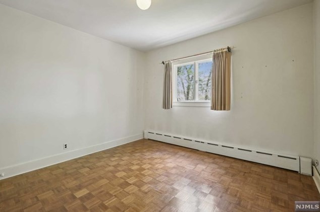 24 Fairview Ave, Montvale NJ 07645-2510 exterior