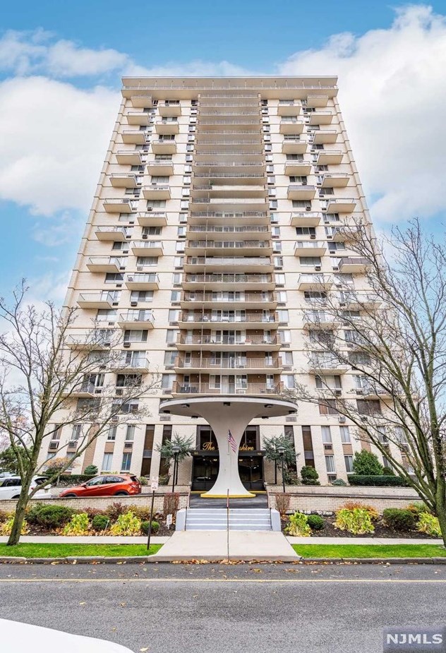 160 Overlook Ave #9c, Hackensack, NJ 07601