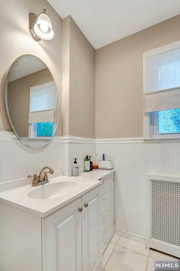 651 Orch St, Oradell NJ 07649-1435 exterior