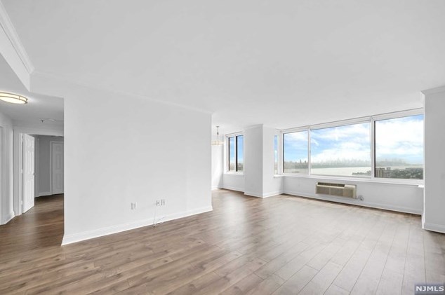 100 Old Palisade Rd #2007, West Fort Lee, NJ 07024