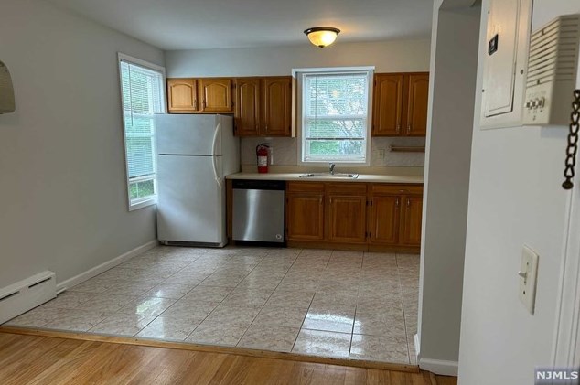 43 S Willow St Apt 3, Montclair, NJ 07042