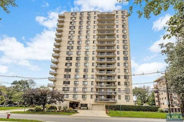 307 Prospect Ave #11d, Hackensack, NJ 07601