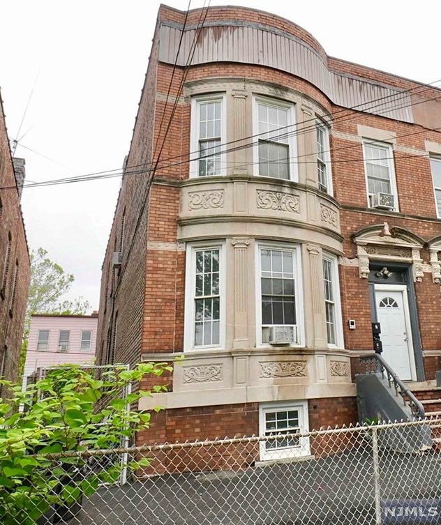 240 Fulton Ave, Jersey City, NJ 07305-2210