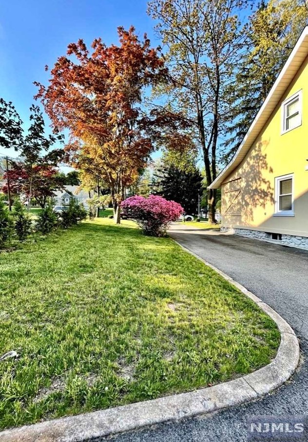 66 Prospect Ave, Westwood NJ  07675-2936 exterior