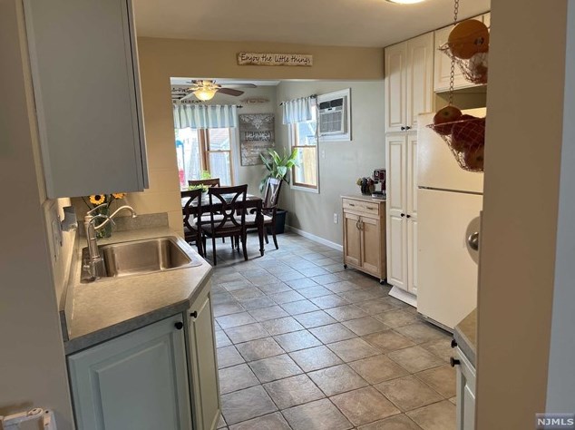 110 Lincoln Ave, Elmwood Park NJ  07407-1619 exterior