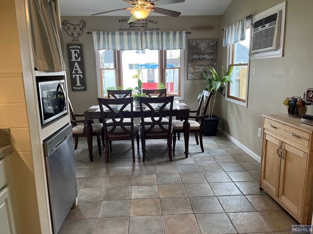 110 Lincoln Ave, Elmwood Park NJ  07407-1619 exterior