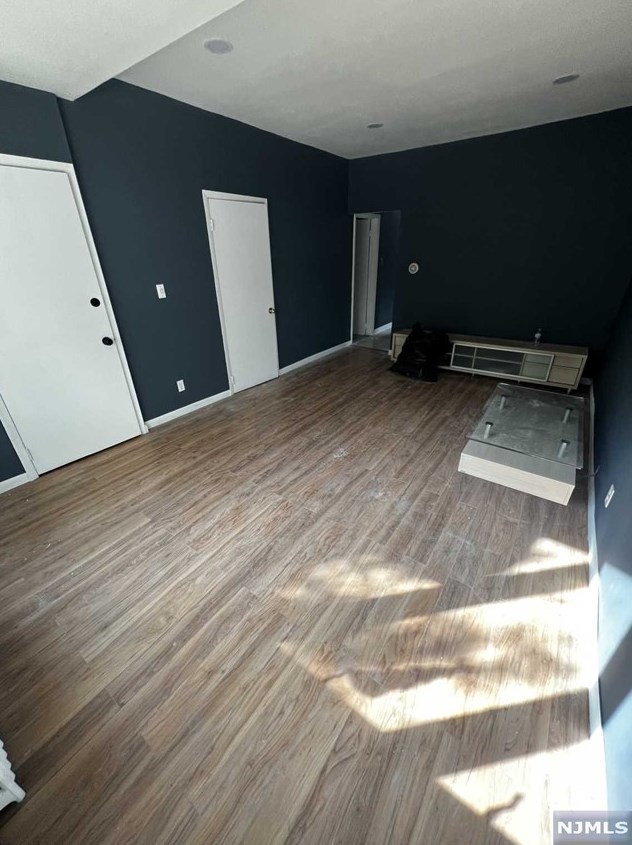 141 Paterson Ave #1f, Wallington, NJ 07057