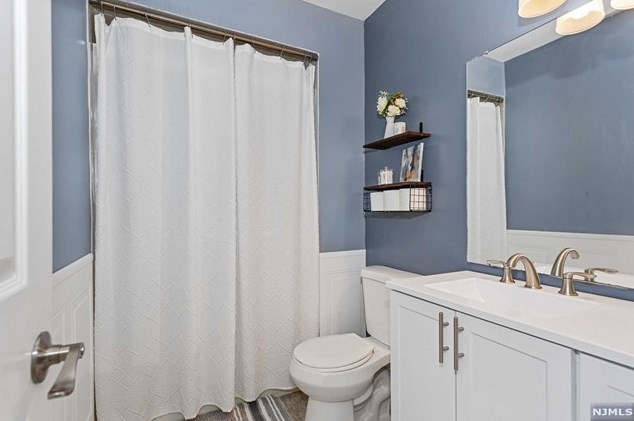 63 Ralph St, Wayne NJ 07470-2217 exterior