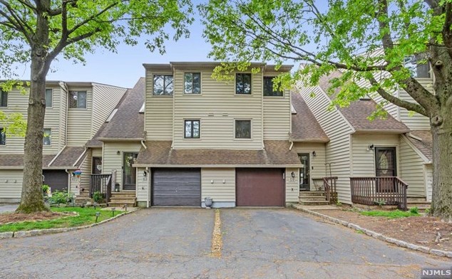 63 Ralph St, Wayne NJ 07470-2217 exterior