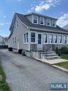 47 Central Ave, Kinnelon, NJ 07405