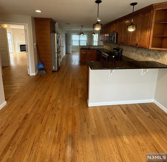 314 Marvin Ave, Hackensack, NJ 07601