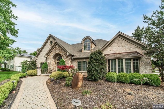 531 White Ave, Rockleigh, NJ 07647