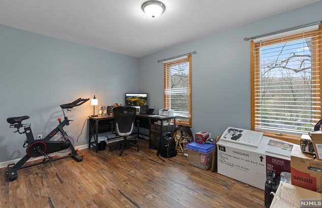 240 Skyline Lake Dr, Skyline Lakes NJ  07456-1959 exterior