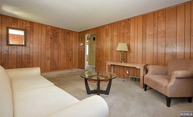 178 Queen St, Bergenfield NJ 07621-1524 exterior