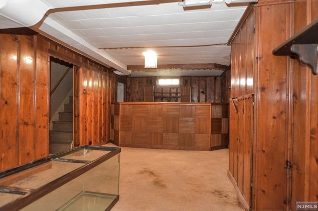 178 Queen St, Bergenfield NJ 07621-1524 exterior