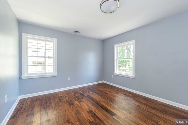 39 Division Ave, Belleville NJ 07109-2143 exterior