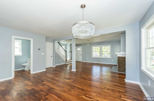 39 Division Ave, Belleville NJ 07109-2143 exterior