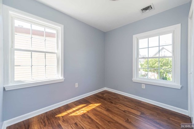 39 Division Ave, Belleville NJ 07109-2143 exterior