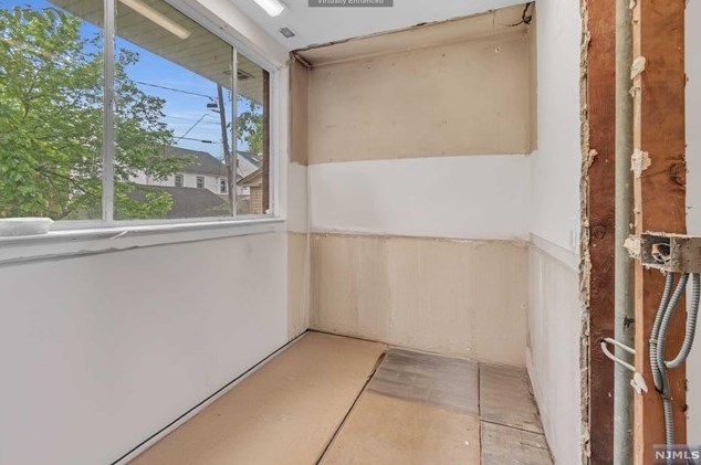 88 Chancellor Ave, Newark NJ 07112-1756 exterior