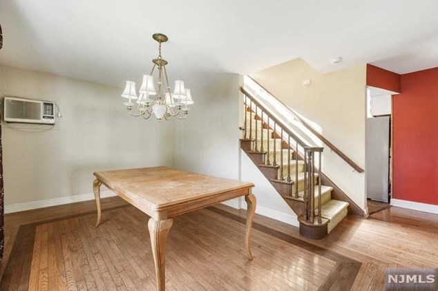 65 Harrison St, West Paterson NJ 07424-1655 exterior