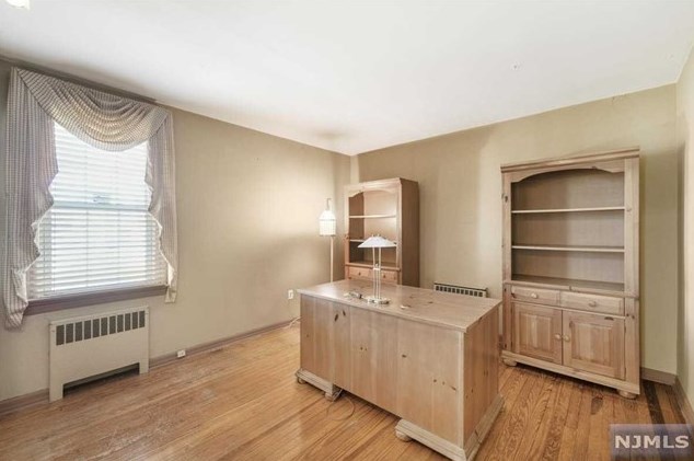 65 Harrison St, West Paterson NJ 07424-1655 exterior