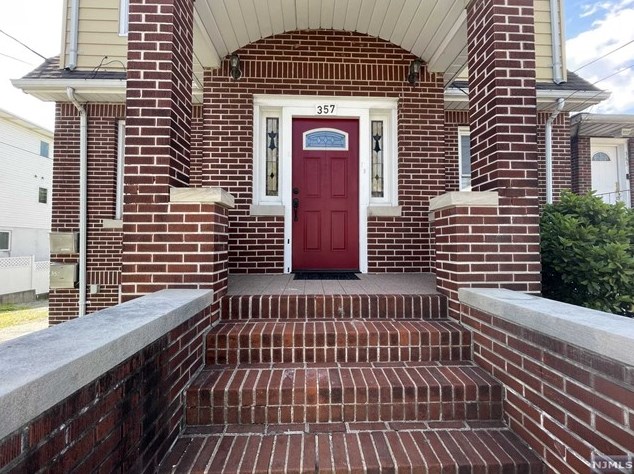 357 Macarthur Ave #1, Outwater, NJ 07026