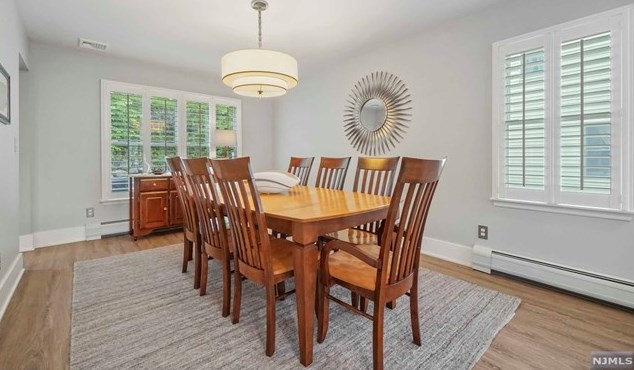 8 Serrell Dr, Montvale NJ 07645-1150 exterior