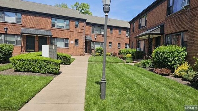2173 Central Rd #b, West Fort Lee, NJ 07024
