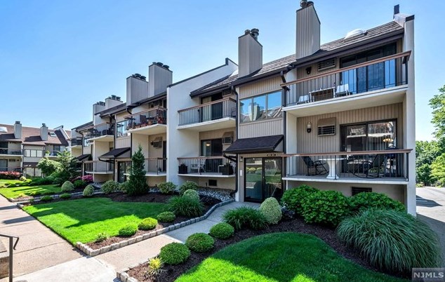 302 Hackensack St #509, Wood-Ridge, NJ 07075